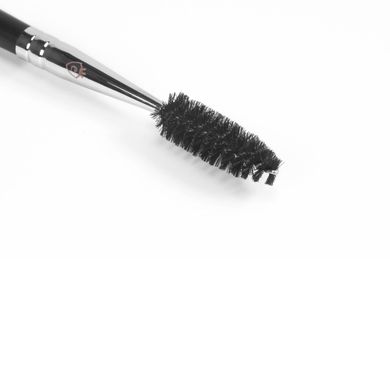 Кисть для бровей и ресниц CTR W0193 черная в интернет магазине Beauty Hunter
