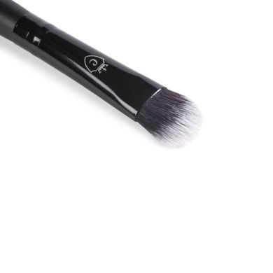 Brush for applying shadows, concealer CTR W0618 synthetic black