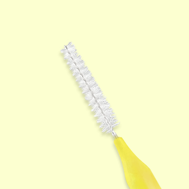 Baby brush для бровей и ресниц, жовтий 0,8 мм, 1 шт в інтернет магазині Beauty Hunter