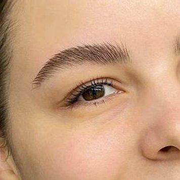 Осветлённые брови с натуральной формой в интернет магазине Beauty Hunter